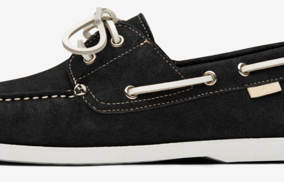 Boat Black Oliver Cabell