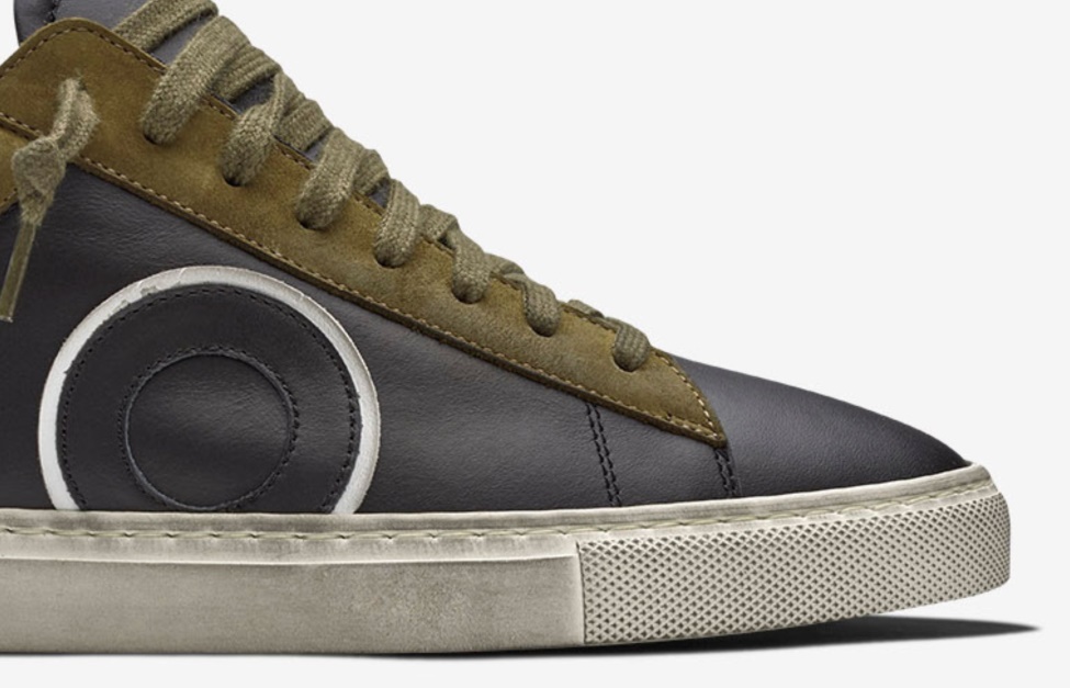 Low 1 Kangaroo Oliver Cabell