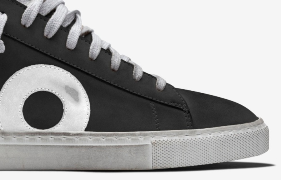 Low1 Shadow Oliver Cabell