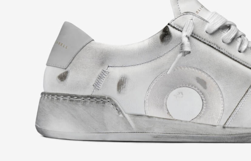 Oliver Cabell Court White Wall