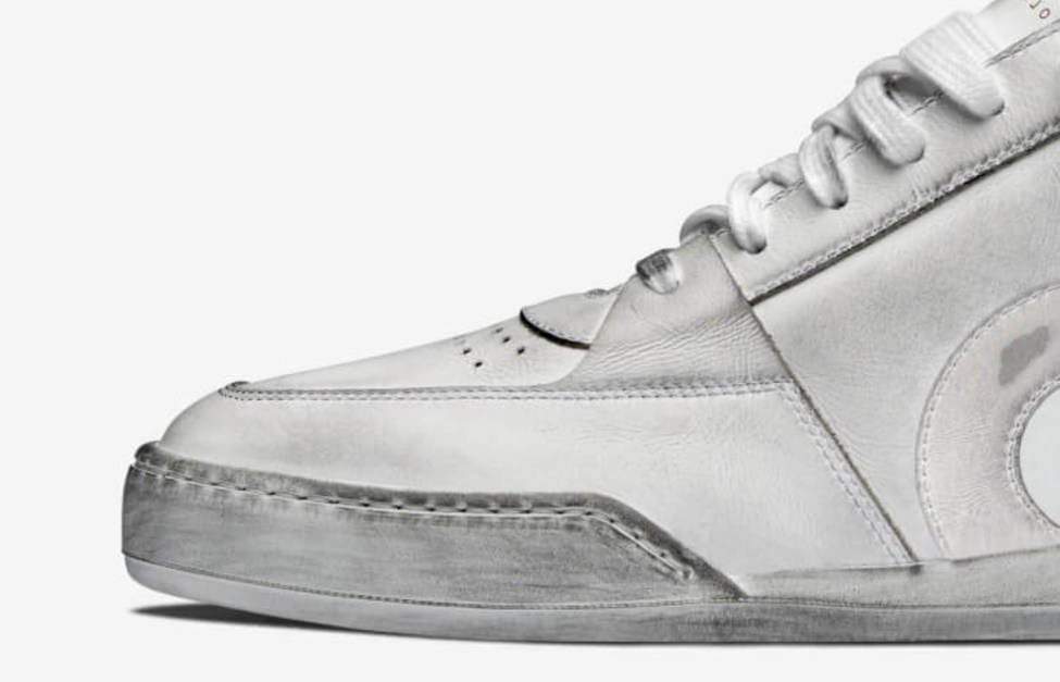 Oliver Cabell Court White Wall