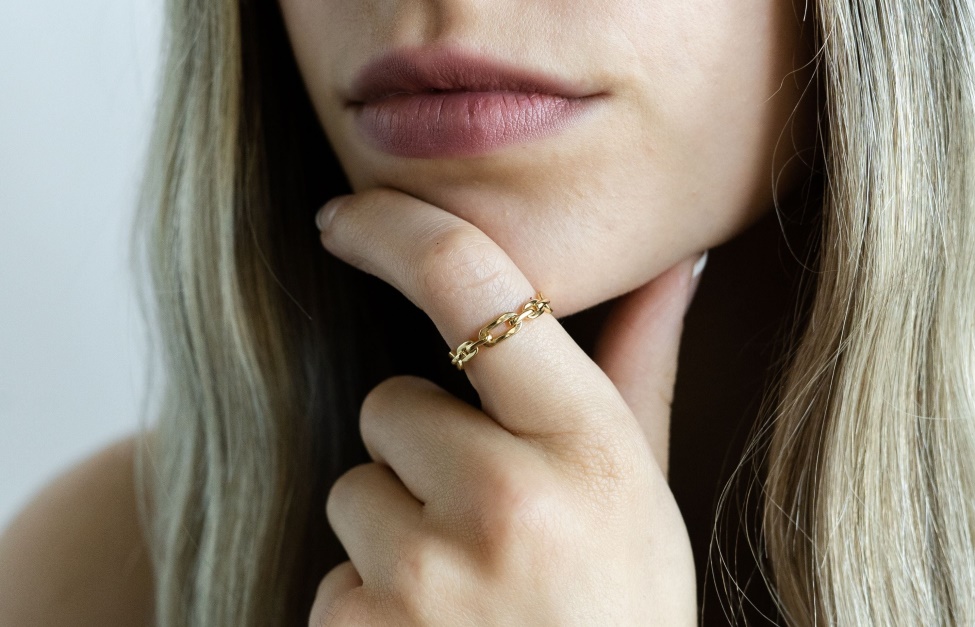 Oliver Cabell Link Ring Gold