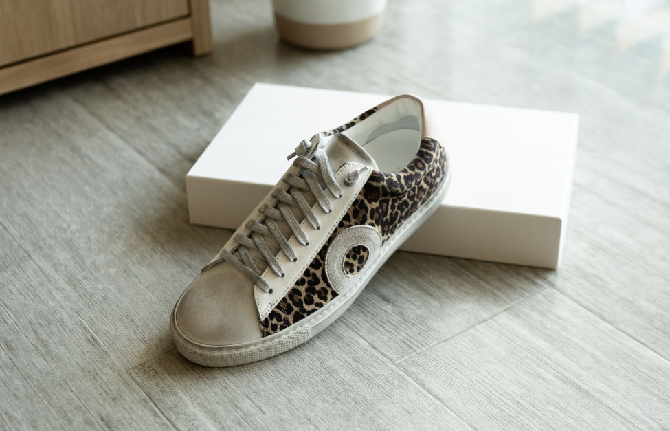 Oliver Cabell Low1 Leopard