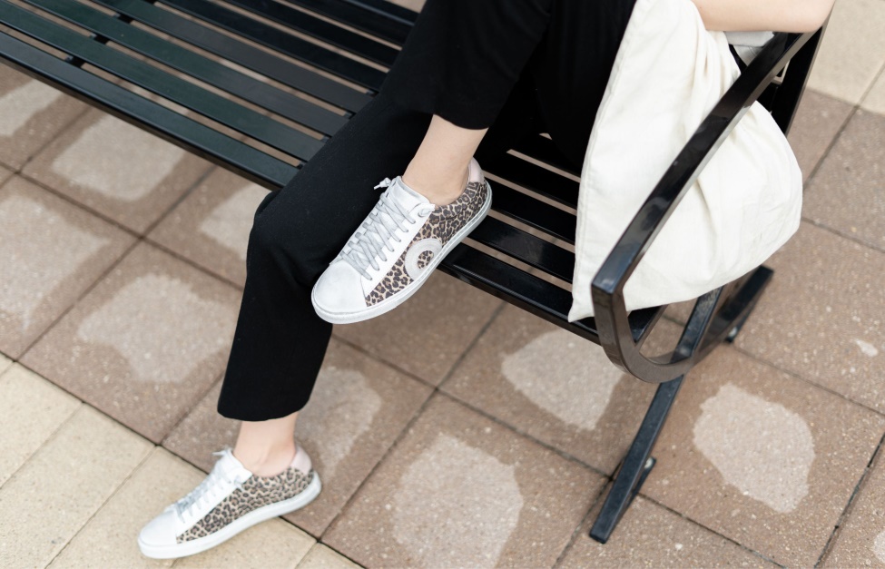 Oliver Cabell Low1 Leopard