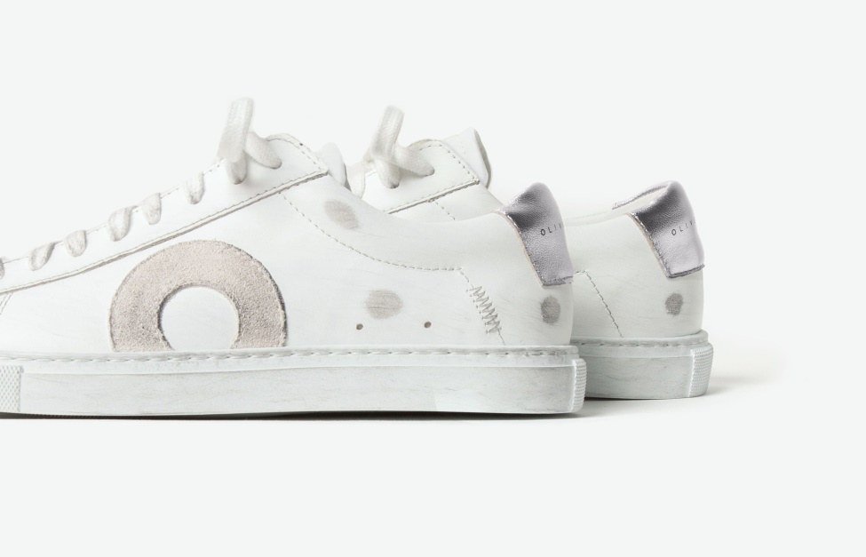 Oliver Cabell Low1 Vienna