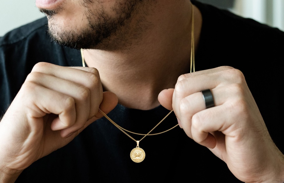 Oliver Cabell Medusa Pendant Necklace Gold