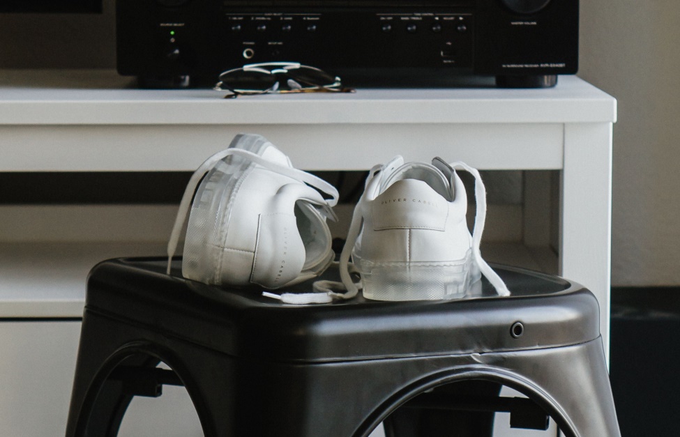 Low 1 Transparent Oliver Cabell