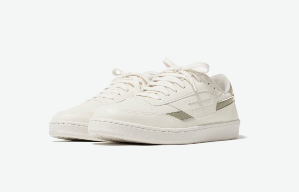 Trendy Vegan481 Cream Oliver Cabell